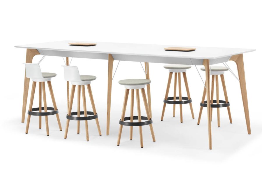 Timba visoki stol i stolice za sastanke